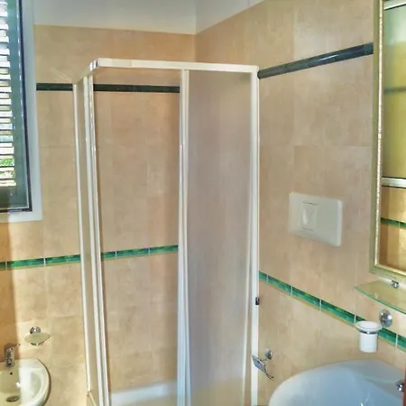 Sleep And Relax Apartament Santa Cesarea Terme
